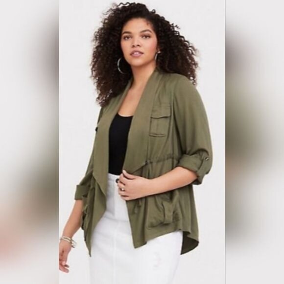 Green Torrid Top Lightweight Jacket Large Utility Boho Bohemian Size 0 Large - Picture 1 of 10